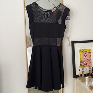 TOPSHOP • Black Mesh Mini Dress